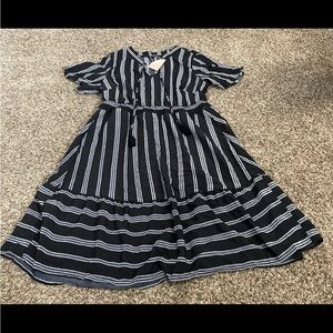 Bloomchic NWT black and white  striped dress size 12